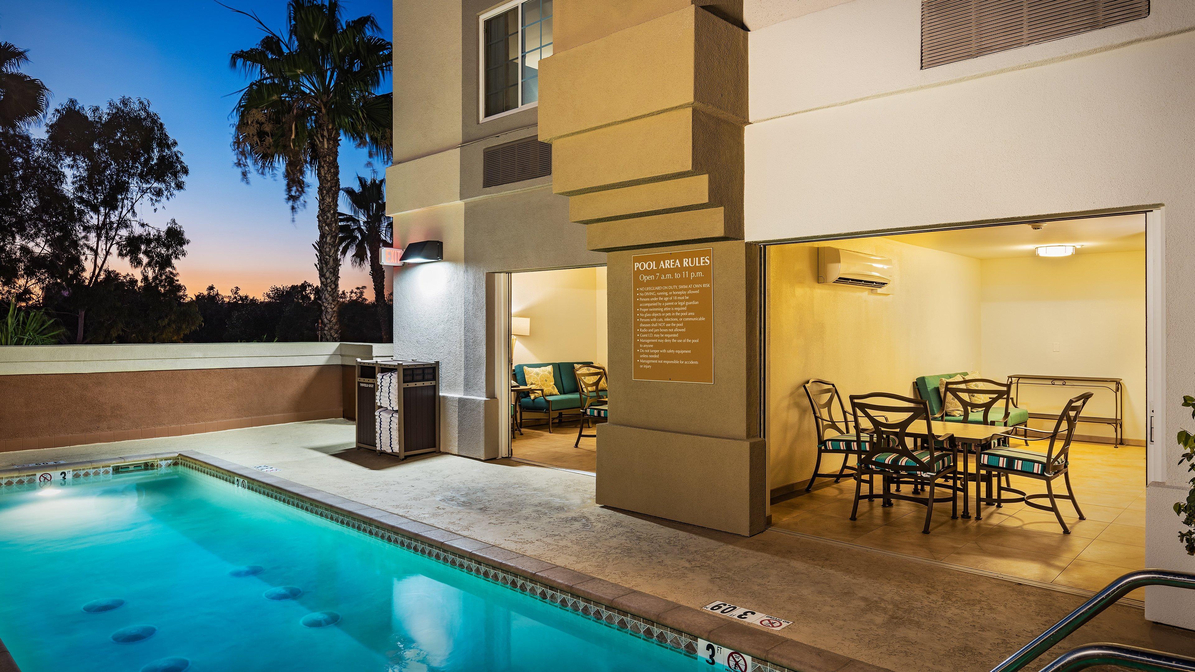Candlewood Suites Anaheim - Resort Area By Ihg Bagian luar foto