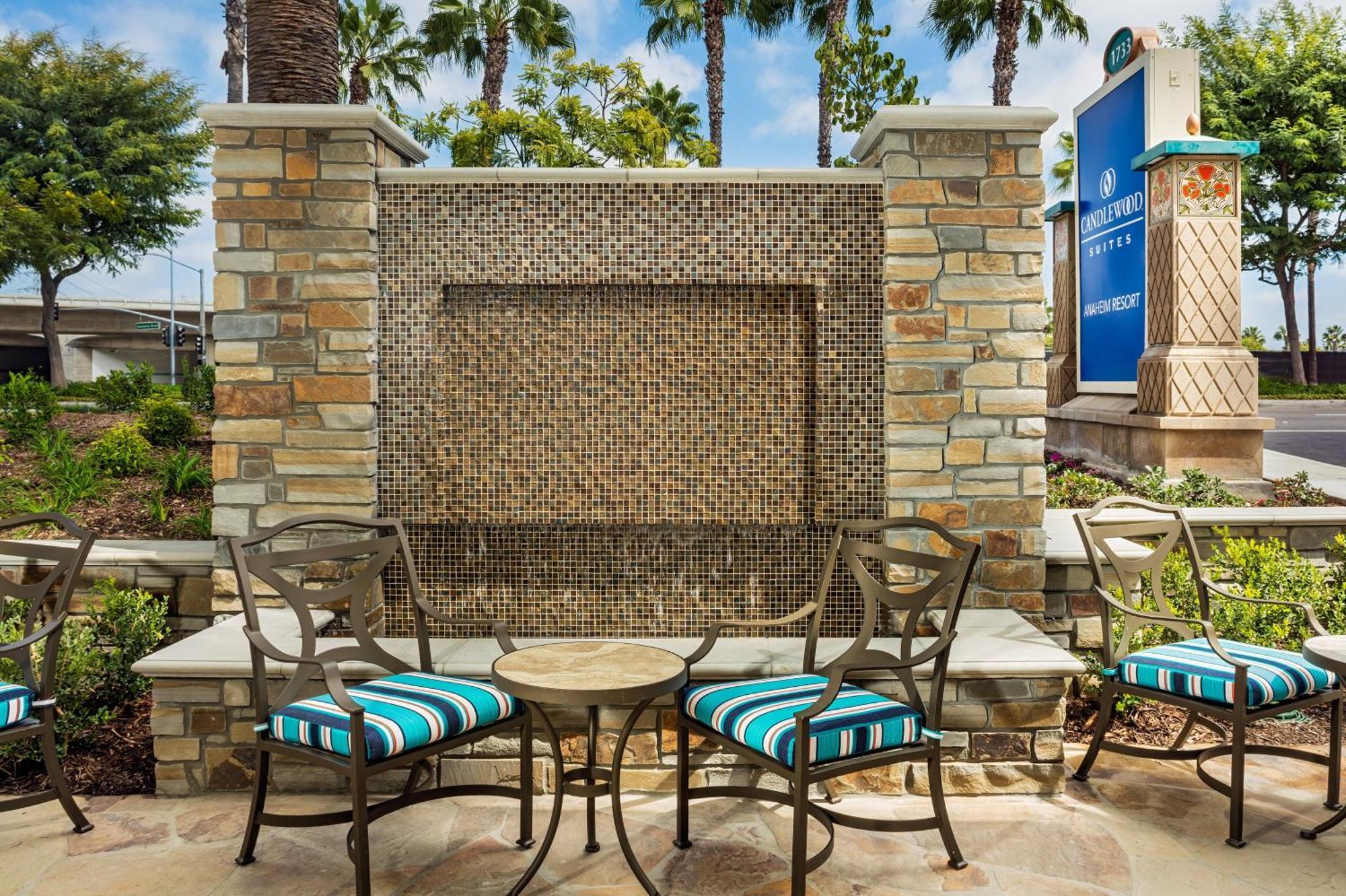 Candlewood Suites Anaheim - Resort Area By Ihg Bagian luar foto