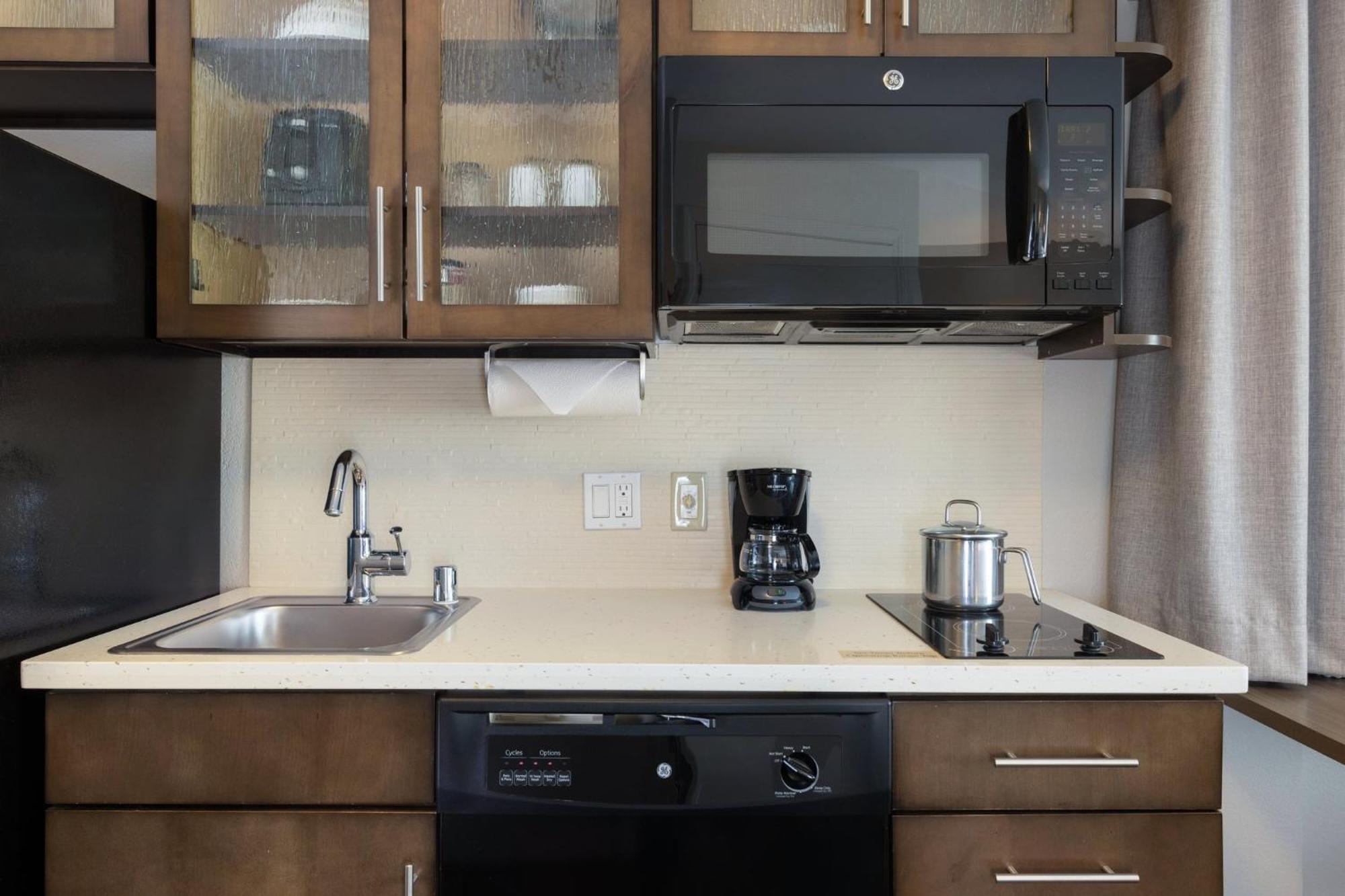 Candlewood Suites Anaheim - Resort Area By Ihg Bagian luar foto