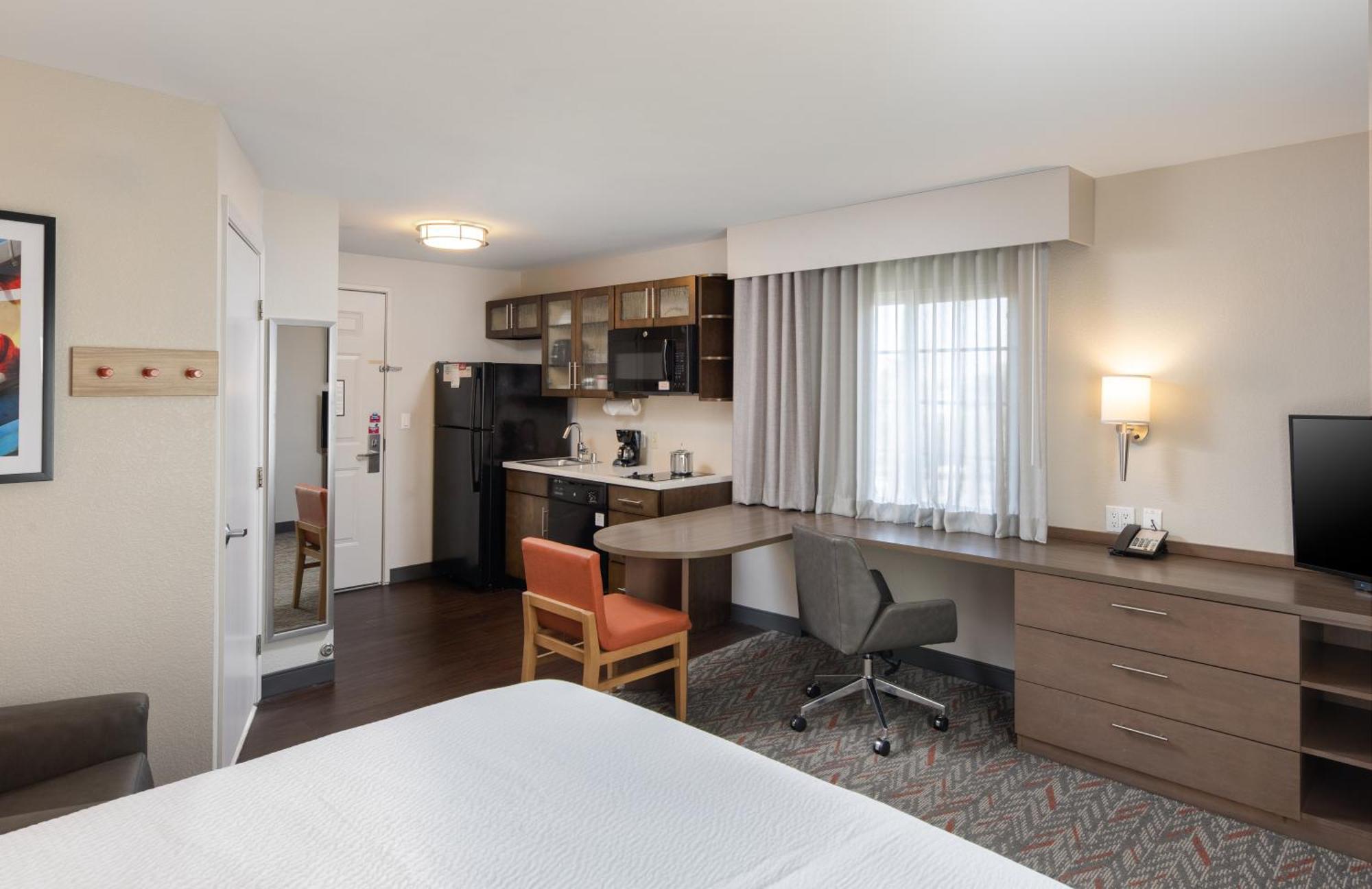 Candlewood Suites Anaheim - Resort Area By Ihg Bagian luar foto